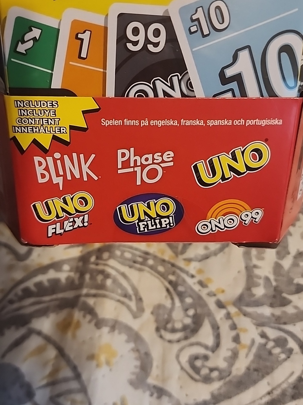UNO & Phase 10 6-Game Mega Pack - Red, Blue, Yellow, Green - Picture 4 of 5